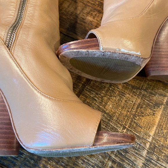 Leon Max Ellis peep toe tan leather wedge bootie - Picture 9 of 15